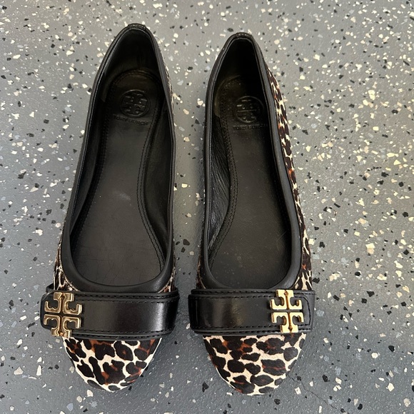 Tory Burch Shoes - Tory Burch animal print ballet flats